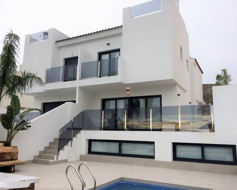En venta Casa pareada moderna de nueva construcción, Alicante / Alacant, Alicante, Comunidad Valenciana, España