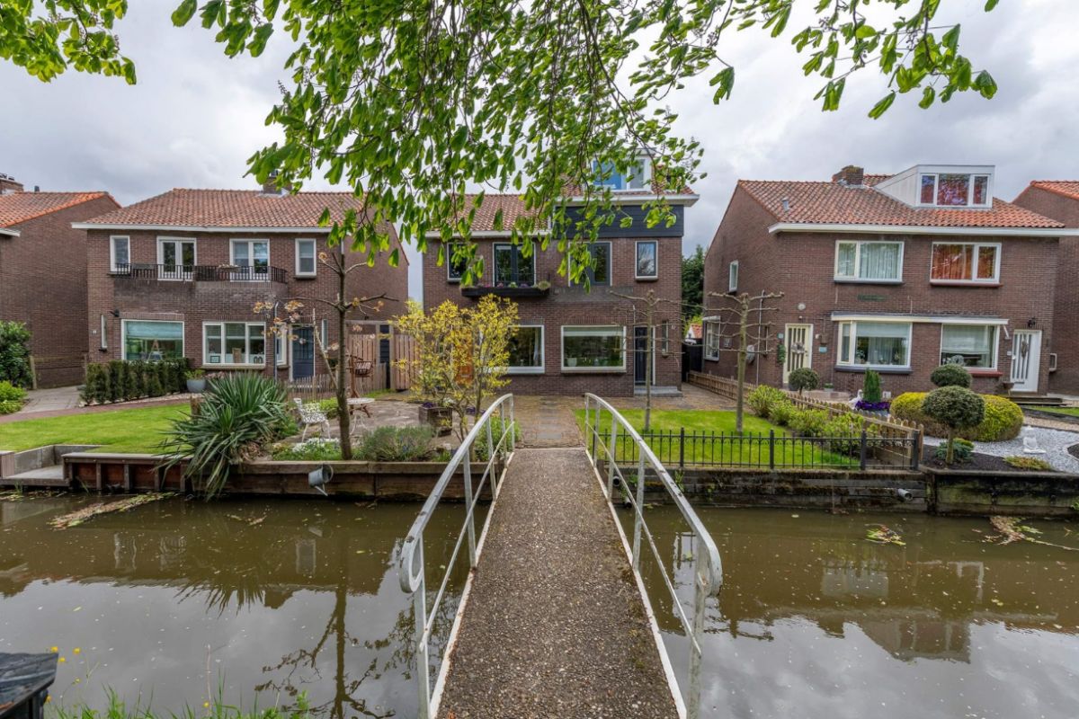 En venta Casa pareada, Hardinxveld-Giessendam, Zuid-Holland, Holanda