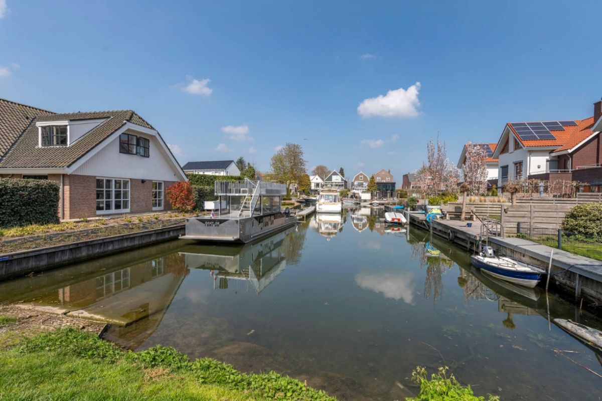 En venta Casa independiente, Hardinxveld-Giessendam, Zuid-Holland, Holanda